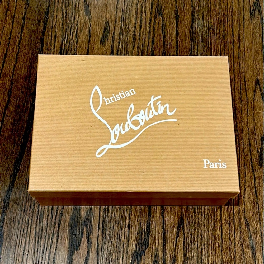 Empty shoe box